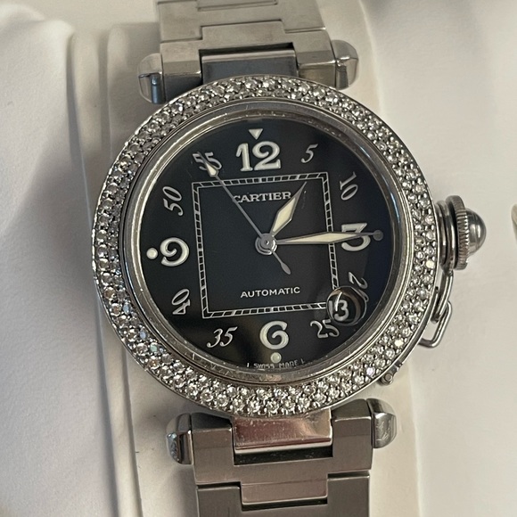 🤩😍Cartier Pasha with diamond bezel unisex stainless steel 35mm😍🤩 - Picture 5 of 14